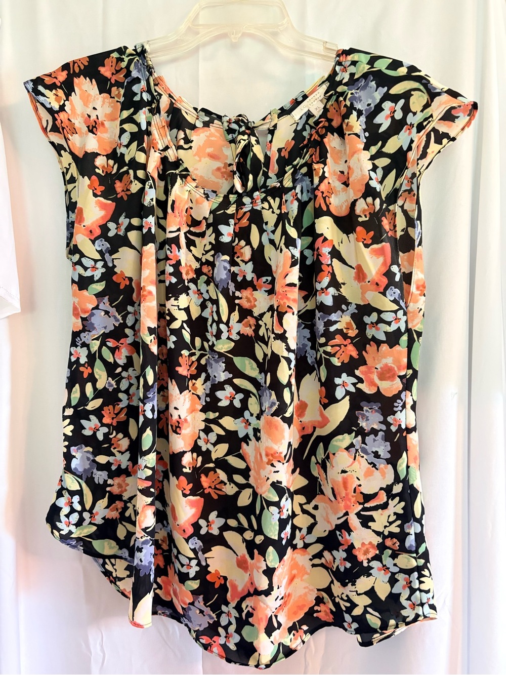 Floral Tie-Front Cap Sleeve Top - Black/Coral
